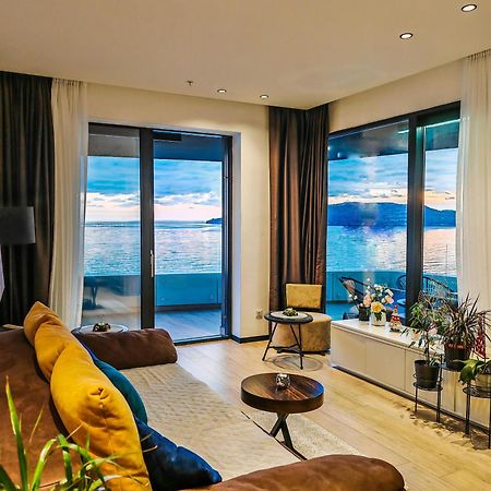Beachfront Luxury Apartment Будва Екстер'єр фото