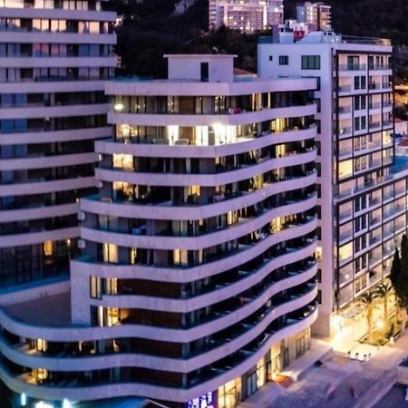 Beachfront Luxury Apartment Будва Екстер'єр фото