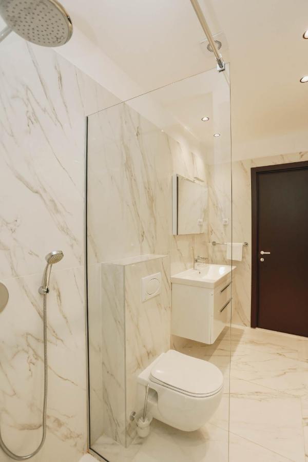 Beachfront Luxury Apartment Будва Екстер'єр фото