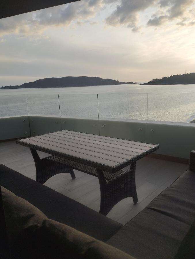Beachfront Luxury Apartment Будва Екстер'єр фото