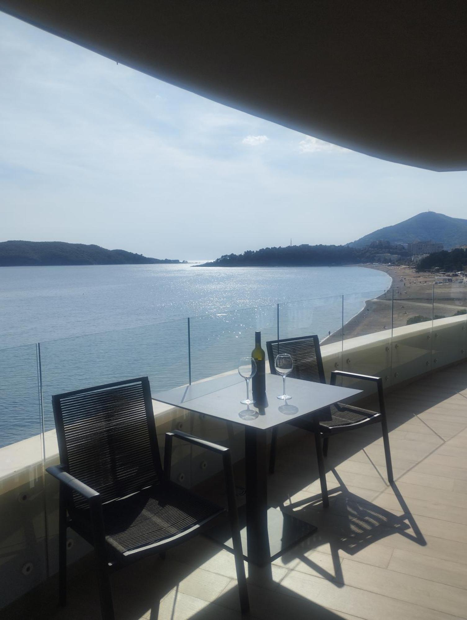 Beachfront Luxury Apartment Будва Номер фото