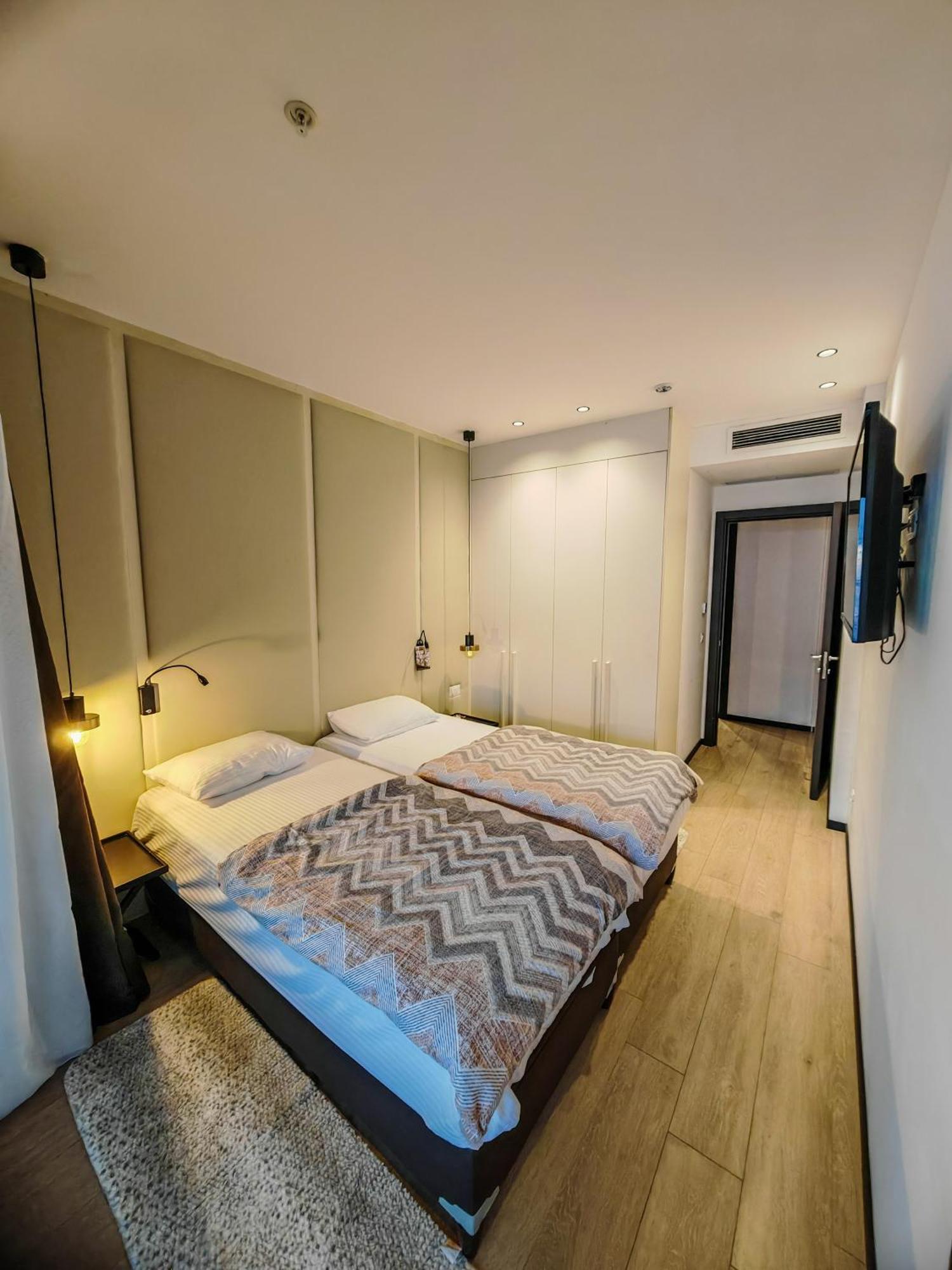 Beachfront Luxury Apartment Будва Екстер'єр фото