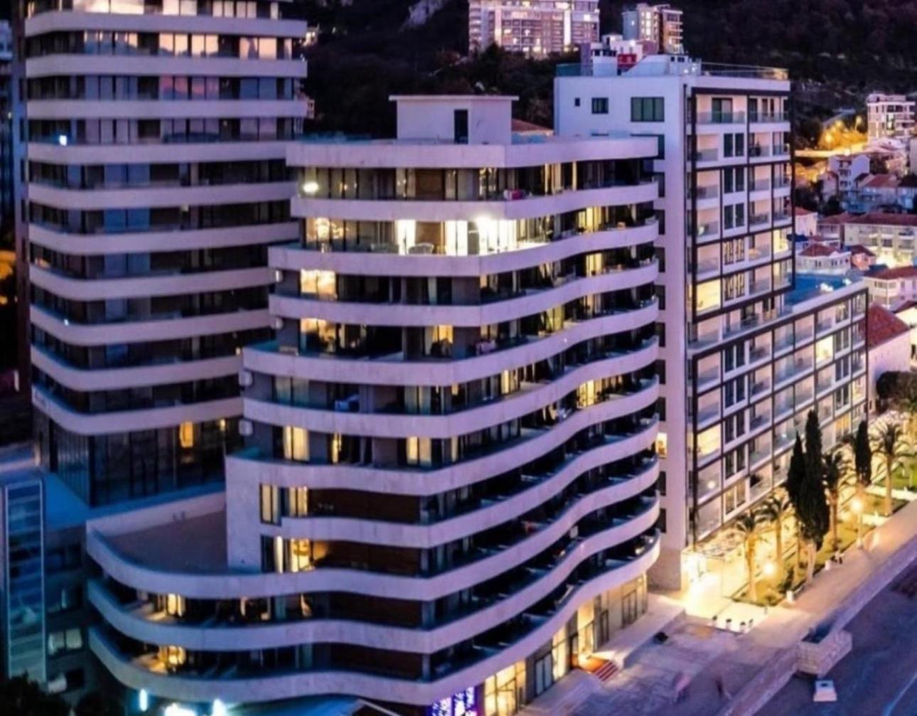 Beachfront Luxury Apartment Будва Екстер'єр фото